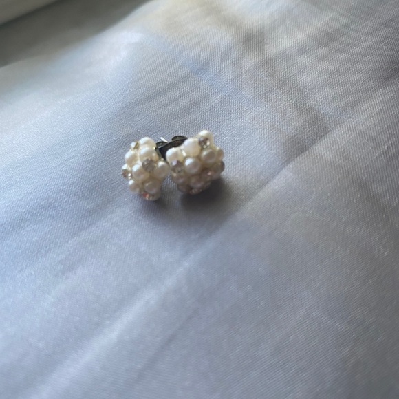 Earring studs - Picture 2 of 2